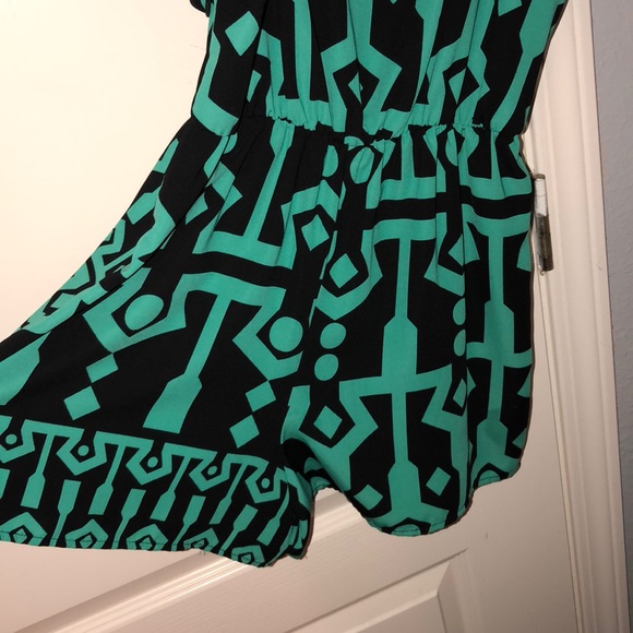 Cute romper from boutique! - Picture 3 of 3